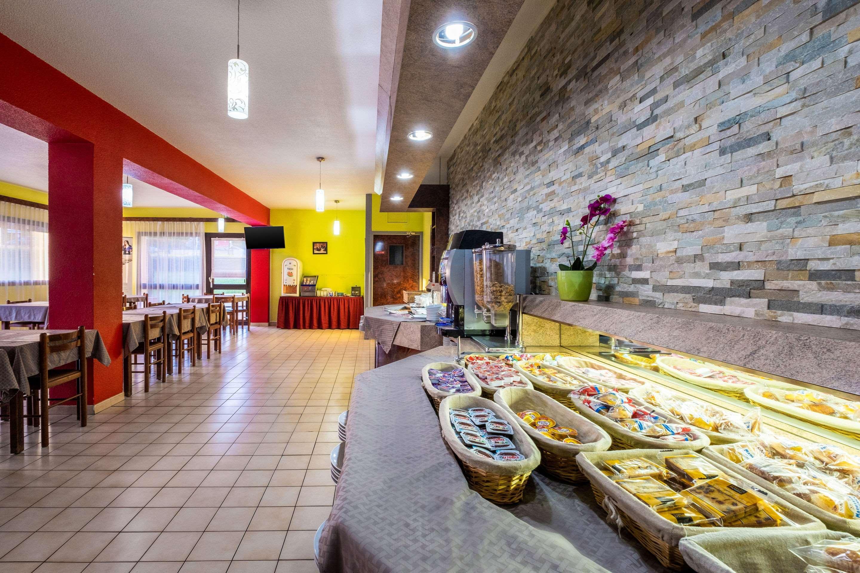 B&B Hotel Marne-La-Vallee Chelles Chelles  Kültér fotó